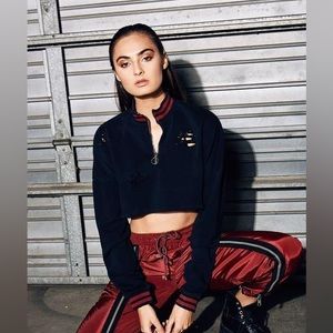 Lf mock neck half zip light sweatshirt distressed Small